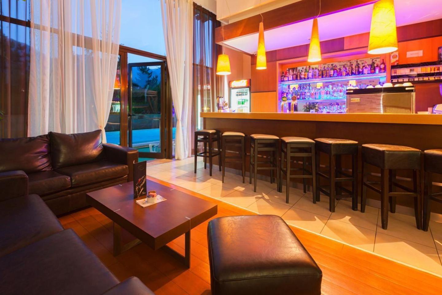 Pirin Bliss Apartment Ski, Spa And Relax At Terra Complex Razlog Buitenkant foto